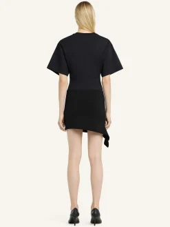 FITTED T-SHIRT