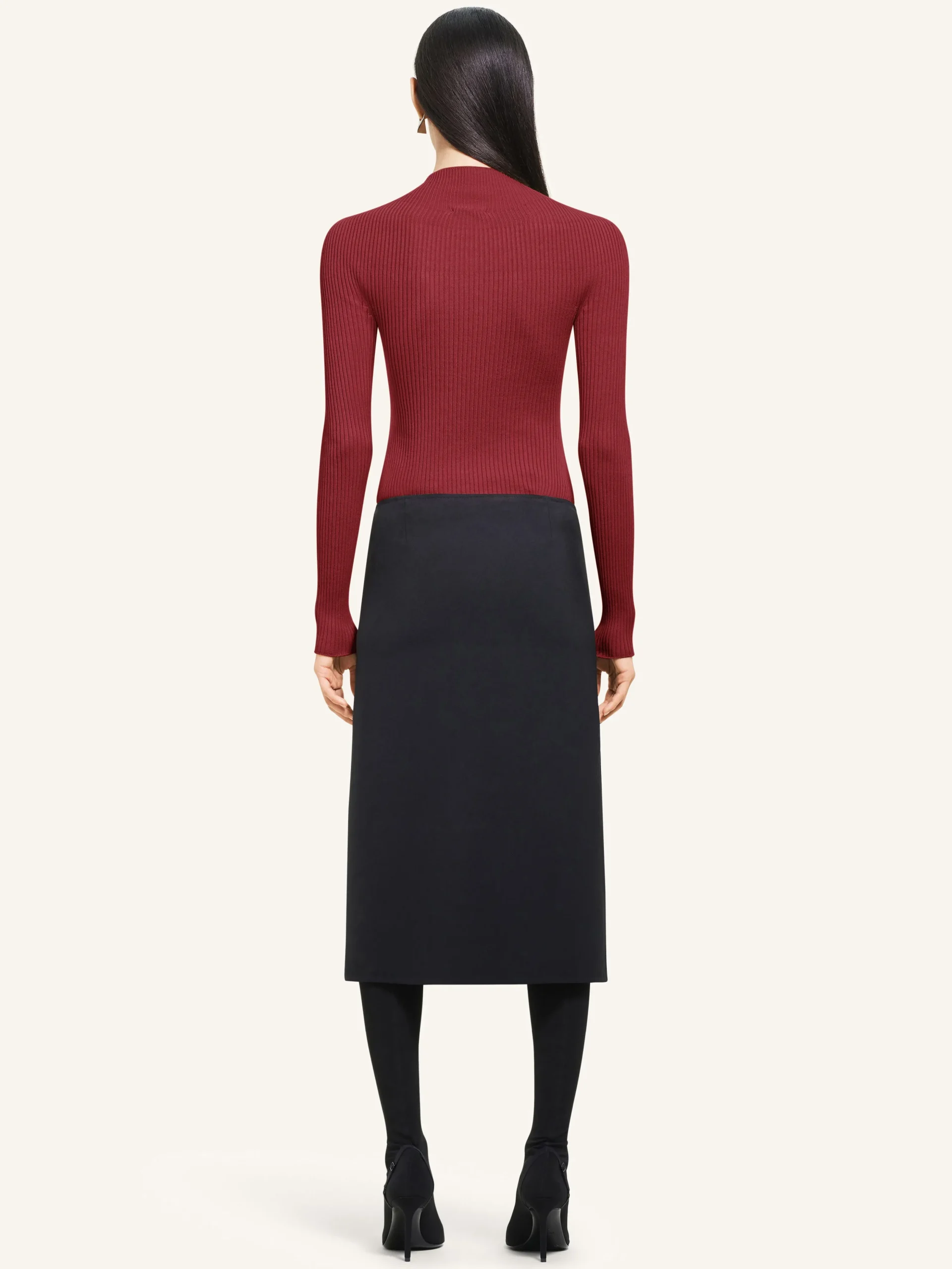 LONG SLEEVED SOLAR SWEATER