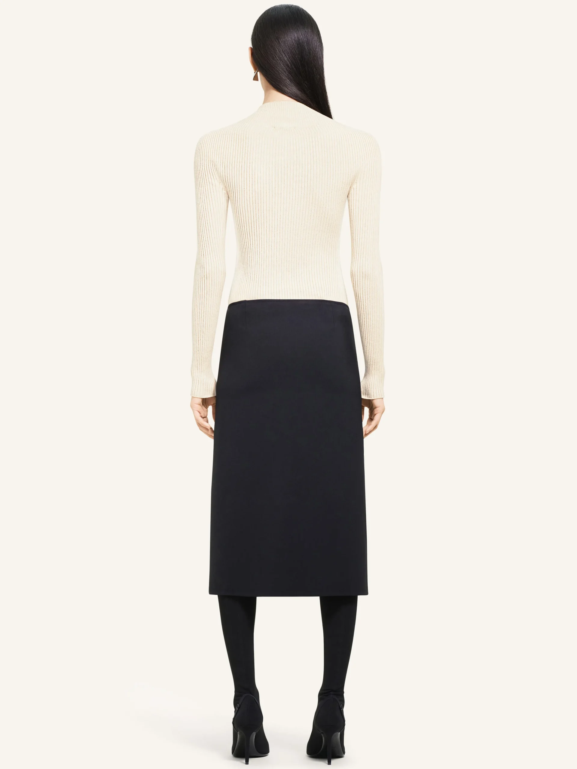 LONG SLEEVED SOLAR SWEATER