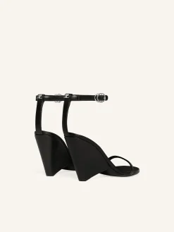 OBLIQUE LEATHER SANDALS