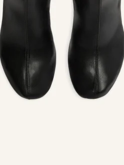 OBLIQUE STRETCH LEATHER EFFECT ANKLE BOOTS