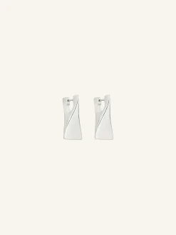 ONE BRASS EARRINGS