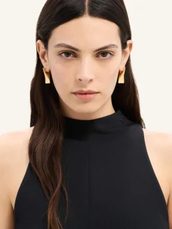 ONE BRASS EARRINGS