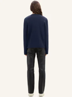 SHOULDER SNAPS SWEATER