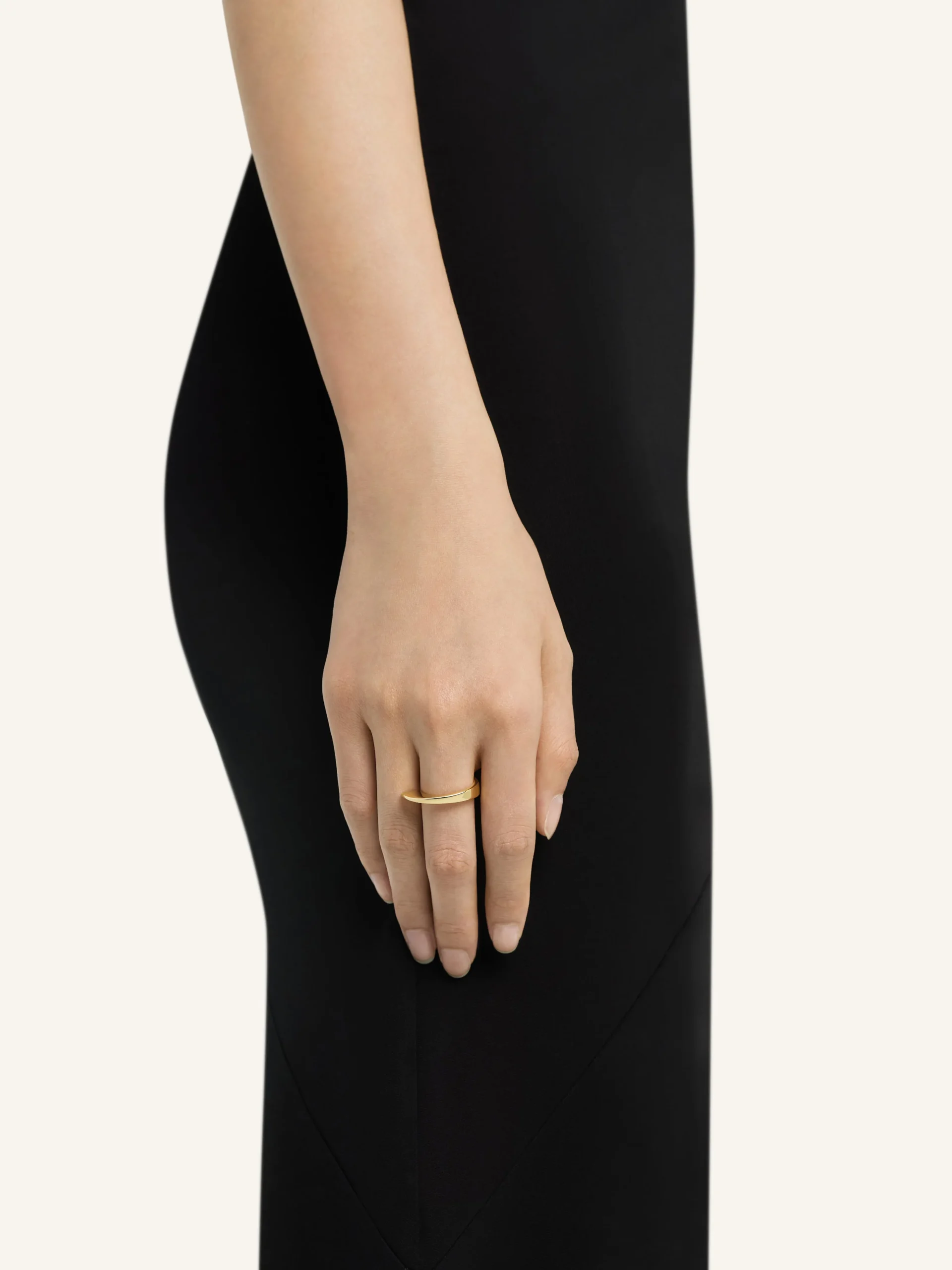 SMALL ONE METAL RING